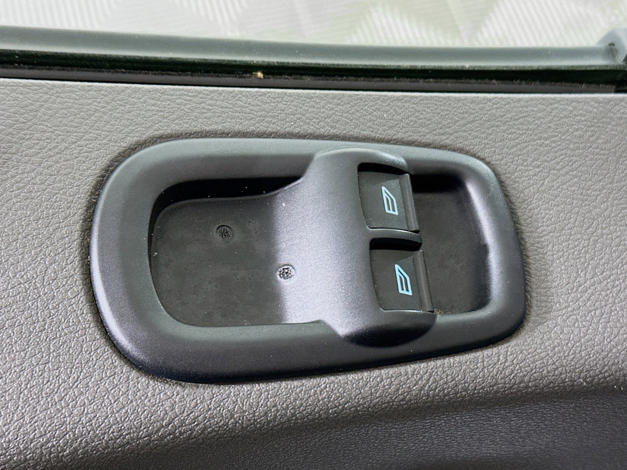 Used 2024 Ford Transit 250 Low Roof w/ Exterior Upgrade Package image 14