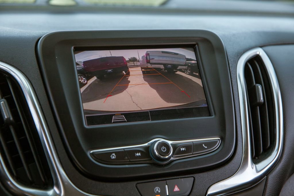 Used 2024 Chevrolet Equinox LT w/ Driver Convenience Package FWD image 16