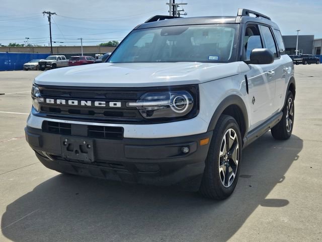 Used 2024 Ford Bronco Sport Outer Banks w/ Tech Package AWD/4WD image 2