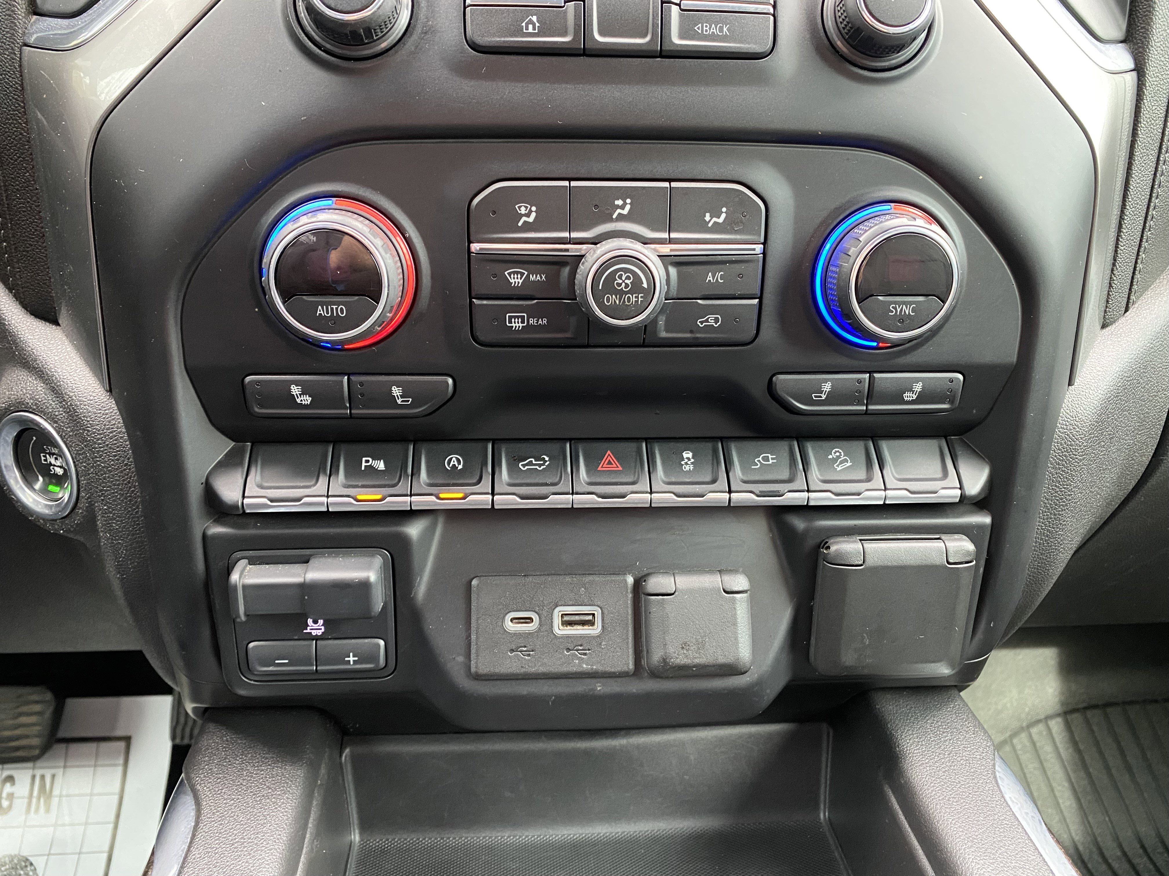 Used 2020 Chevrolet Silverado 1500 RST image 29