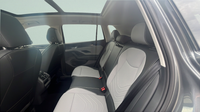 New 2026 Volkswagen Tiguan SE AWD/4WD image 22