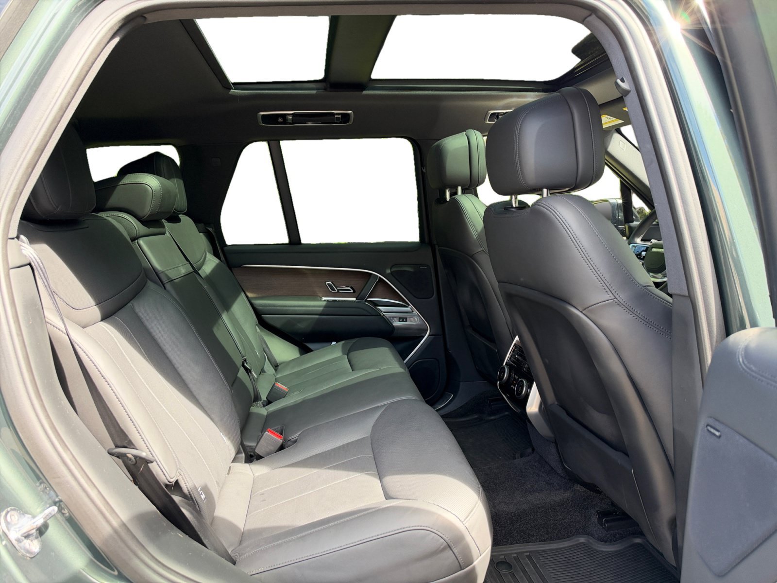 Used 2023 Land Rover Range Rover SE AWD/4WD image 19