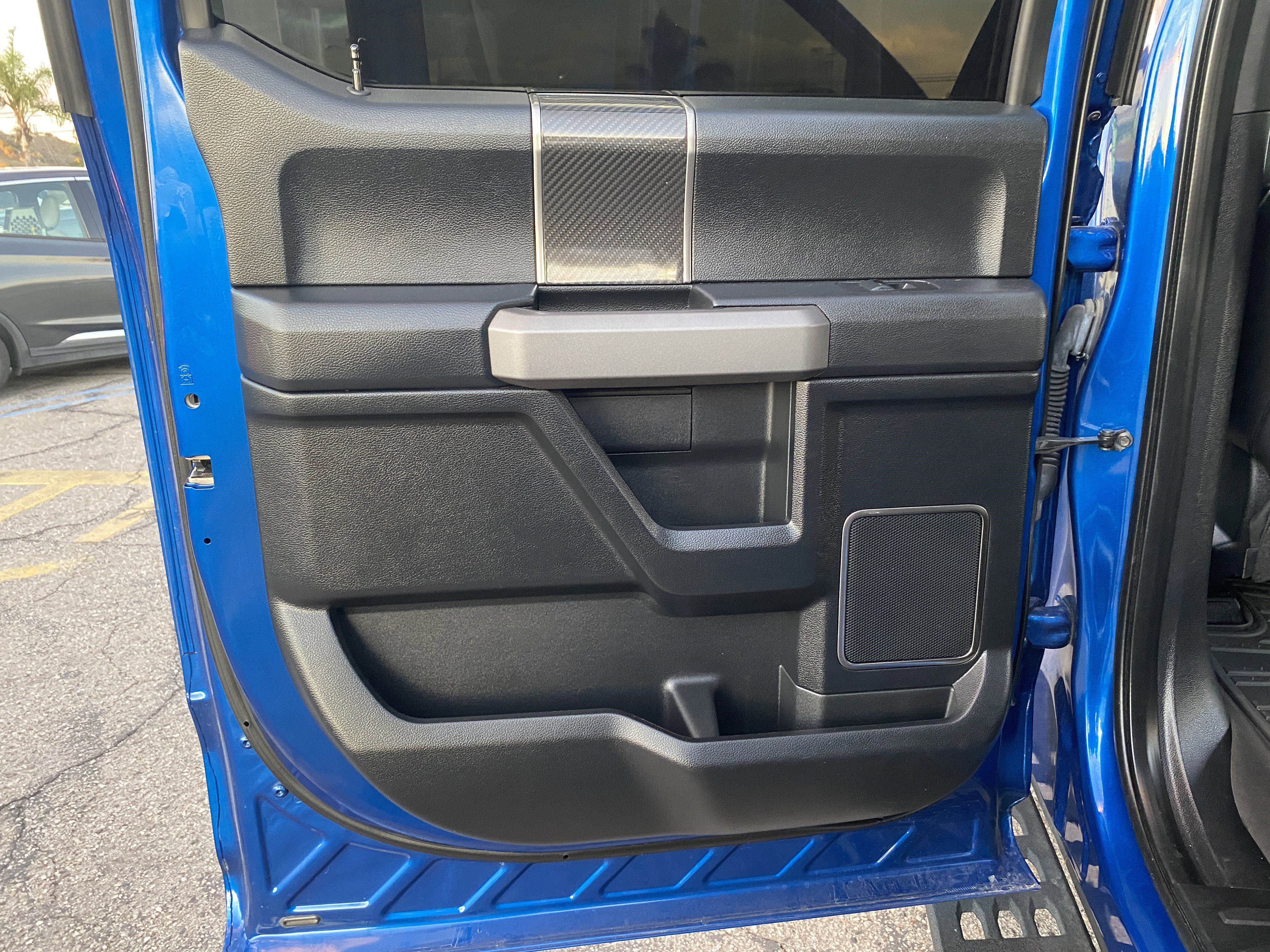 Used 2018 Ford F150 Raptor w/ Equipment Group 802A Luxury image 18