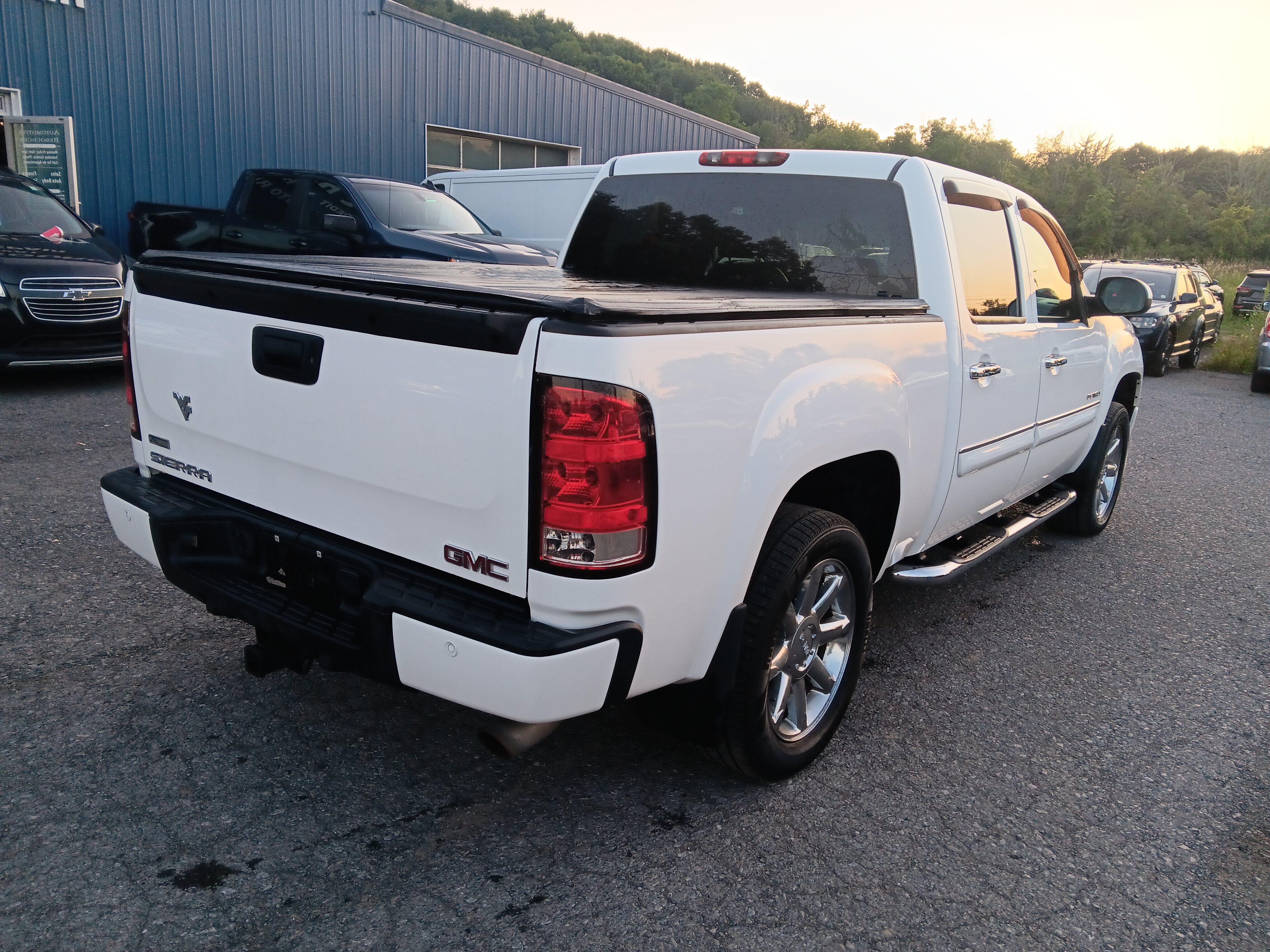 Used 2011 GMC Sierra 1500 Denali AWD/4WD image 5