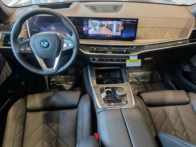 New 2026 BMW X5 xDrive50e image 16