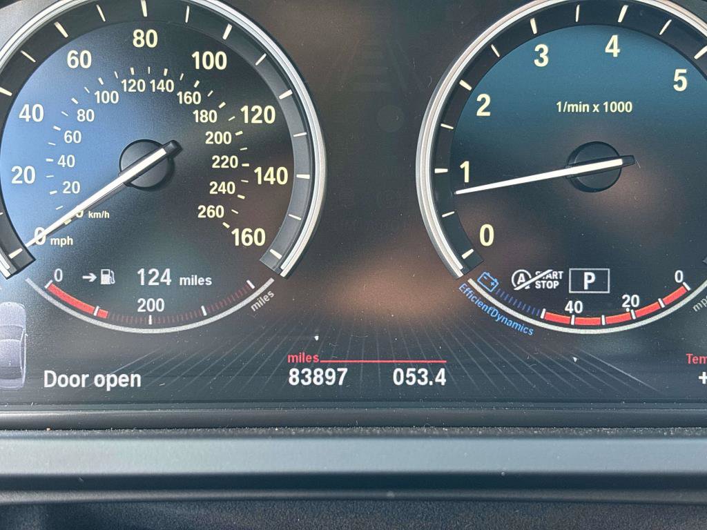 Used 2013 BMW 750i xDrive image 18