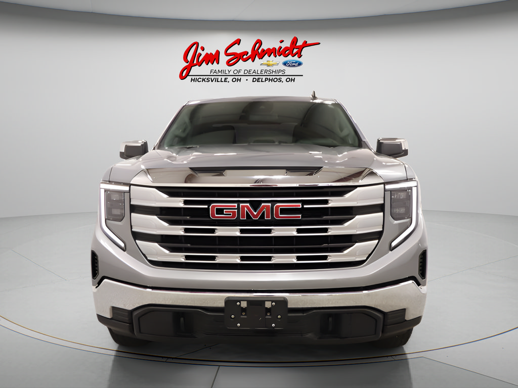 Used 2025 GMC Sierra 1500 SLE AWD/4WD image 3