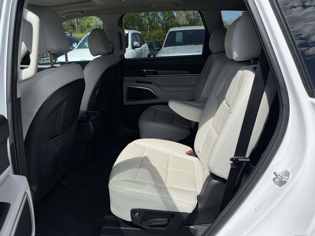 Used 2020 Kia Telluride EX w/ EX Premium Package image 16