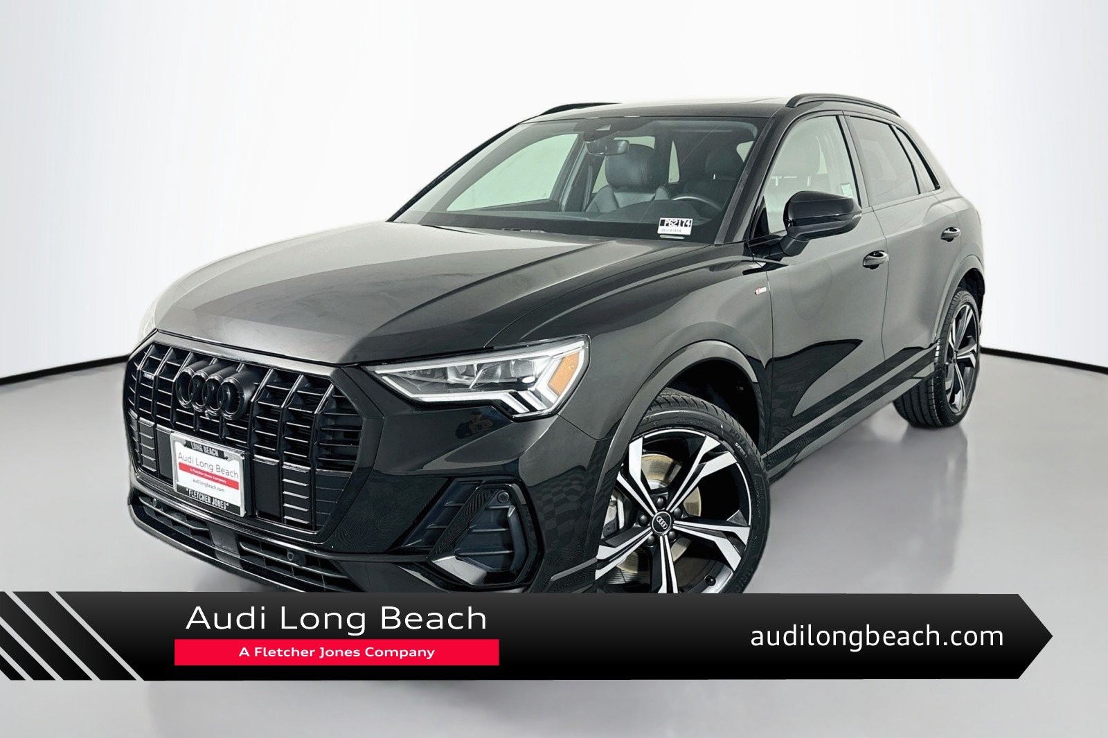 Used 2023 Audi Q3 2.0T Premium Plus w/ Premium Plus Package AWD/4WD image 1
