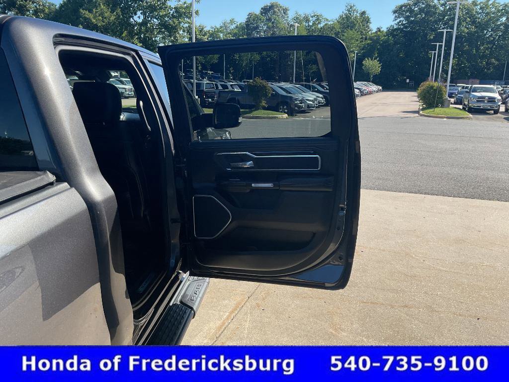 Used 2021 RAM 1500 Laramie AWD/4WD image 18