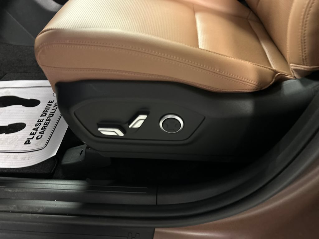New 2026 Hyundai Santa Fe Limited AWD/4WD image 11