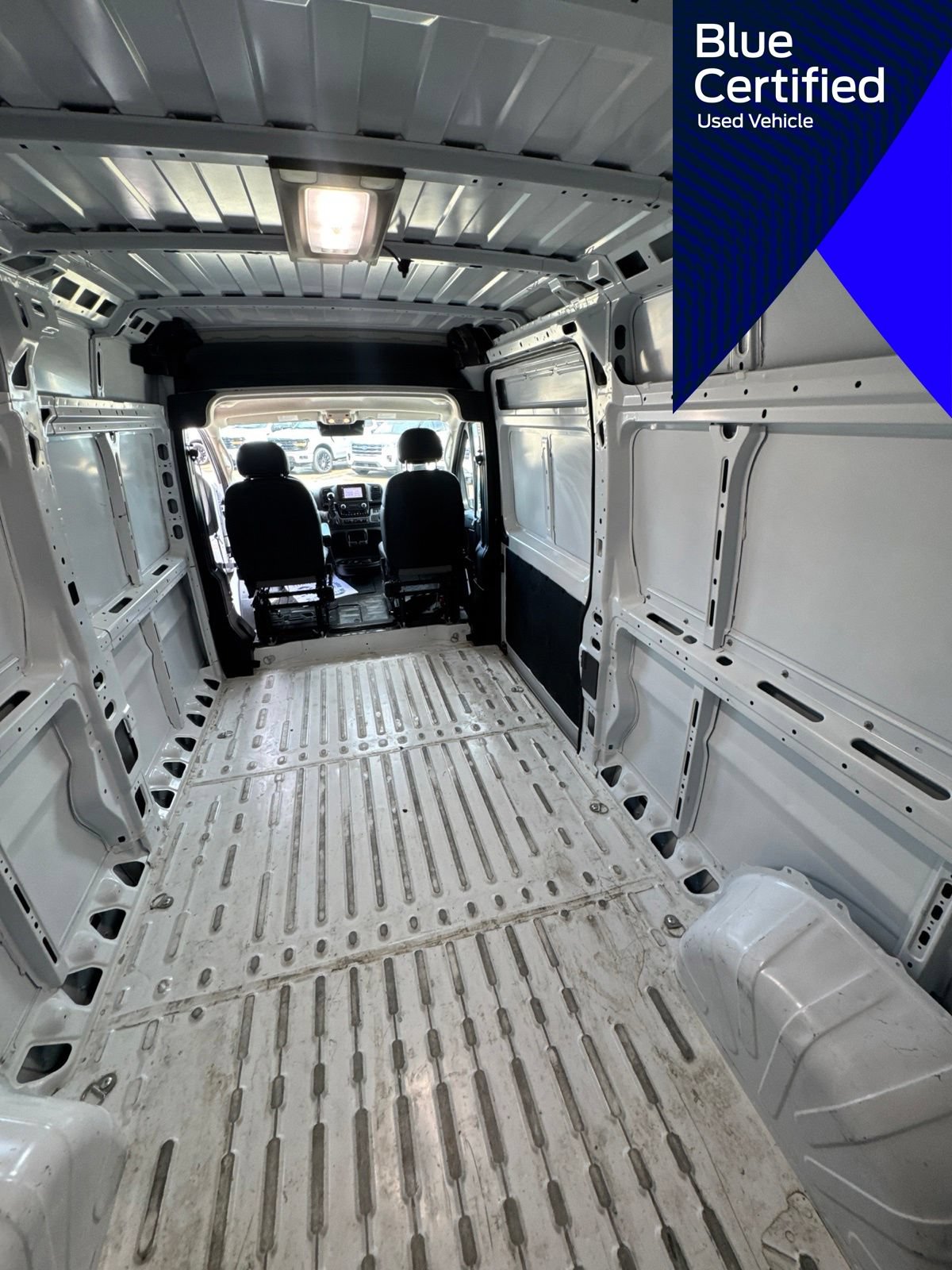 Used 2026 RAM ProMaster 2500 w/ Convenience Group FWD image 37