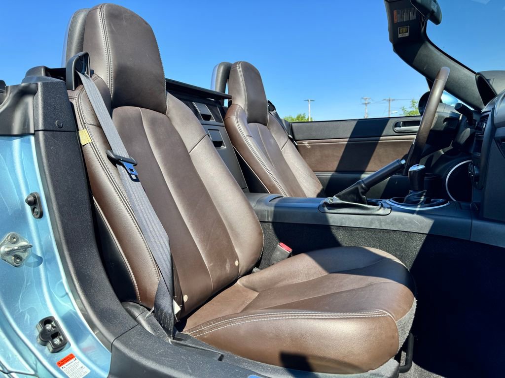 Used 2008 MAZDA MX-5 Miata RWD image 14