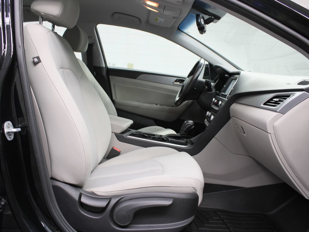 Used 2019 Hyundai Sonata SEL FWD image 29