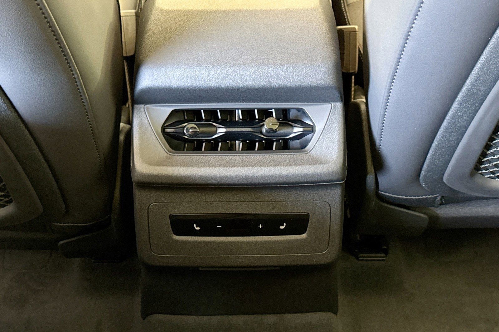 New 2027 Audi S6 e-tron Prestige AWD/4WD image 21