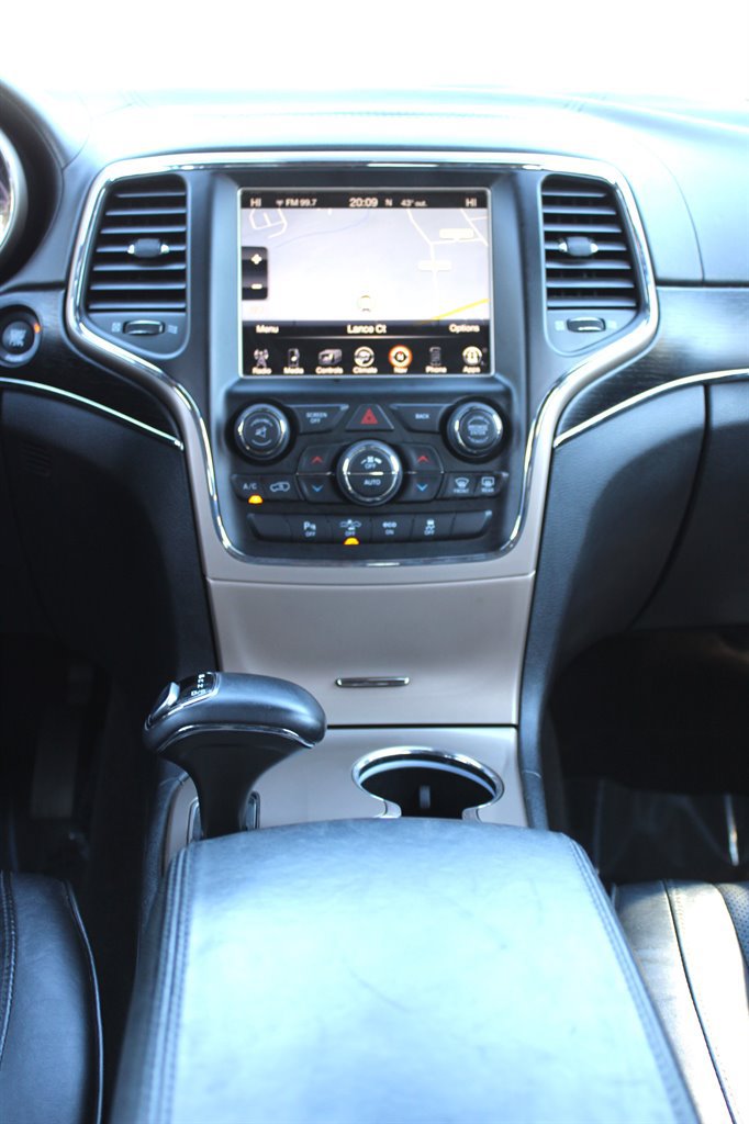 Used 2015 Jeep Grand Cherokee Summit w/ Platinum Series Group AWD/4WD image 14