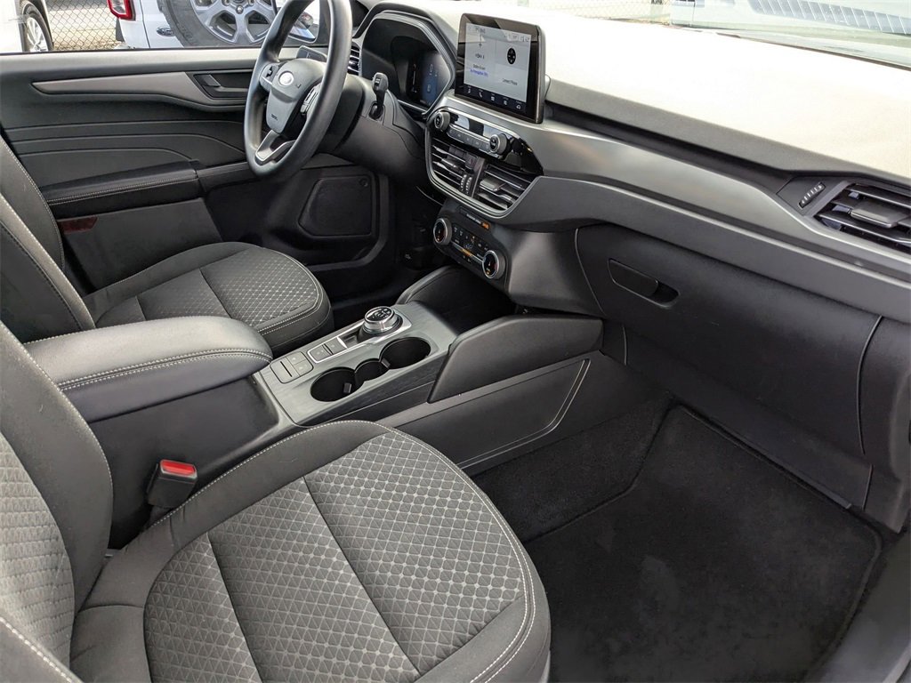 Used 2025 Ford Escape Active image 38