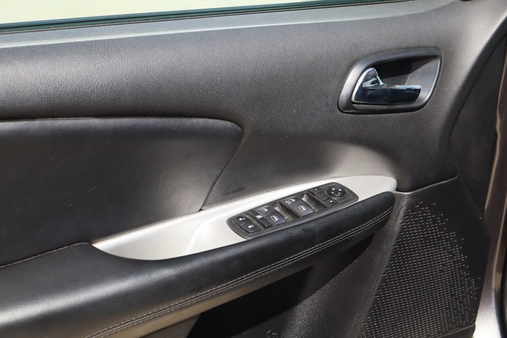 Used 2019 Dodge Journey SE FWD image 20