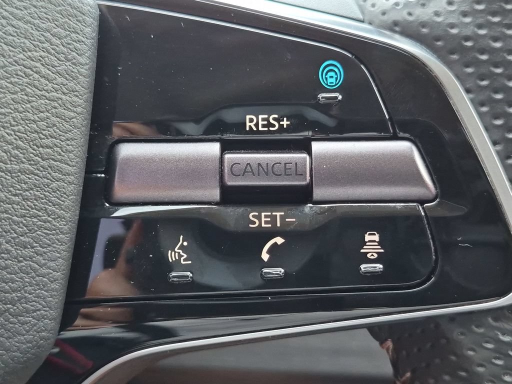 Used 2024 Nissan Ariya AWD image 21