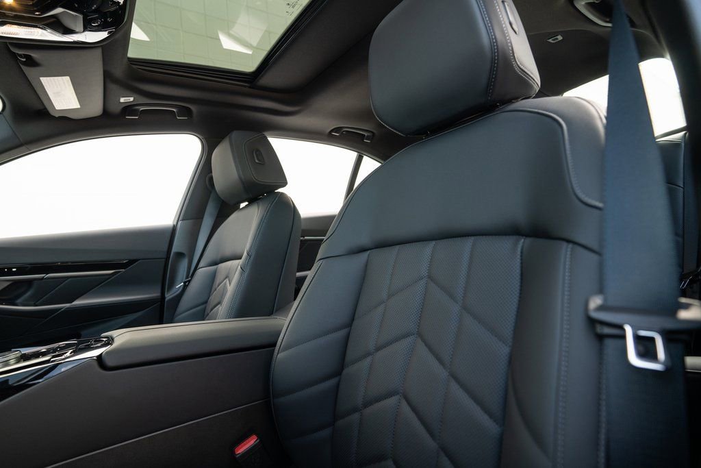 New 2026 BMW 530i xDrive w/ M Sport Package image 14