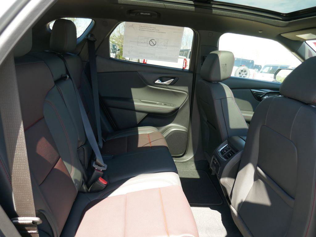 New 2026 Chevrolet Blazer RS AWD/4WD image 13