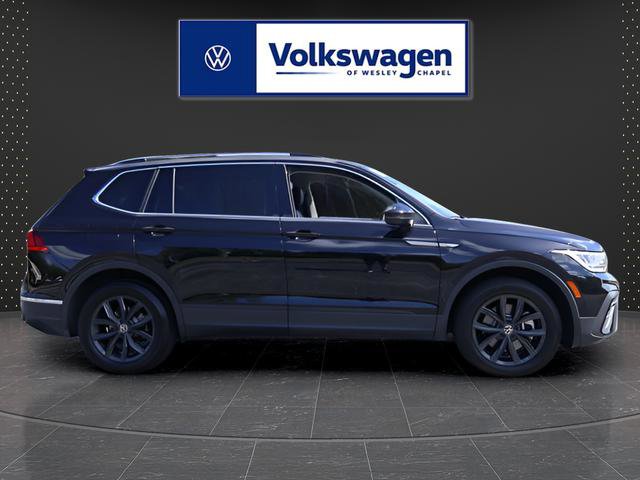 Certified 2024 Volkswagen Tiguan SE FWD image 9