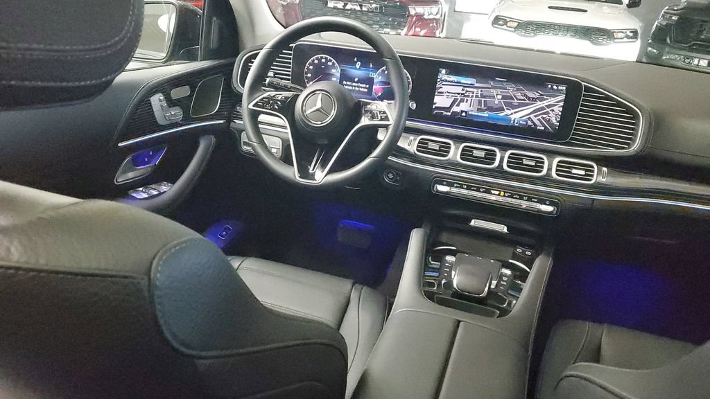Used 2024 Mercedes-Benz GLE 350 4MATIC image 13