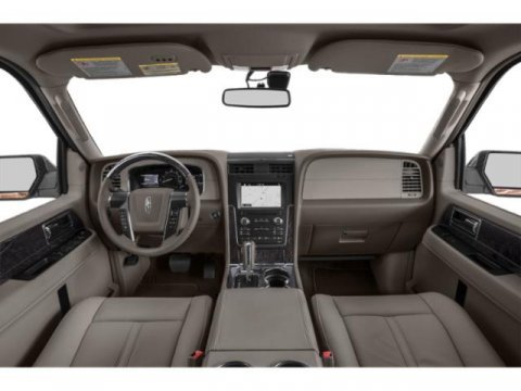 Used 2015 Lincoln Navigator L 2WD image 4