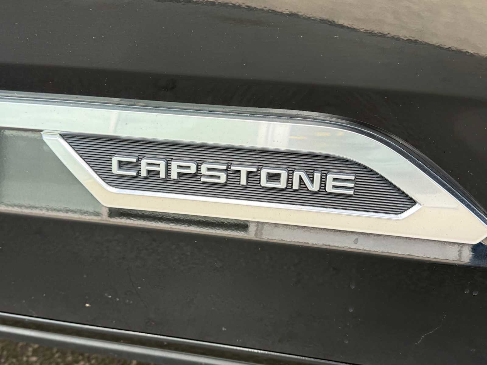 Used 2023 Toyota Sequoia Capstone AWD/4WD image 10