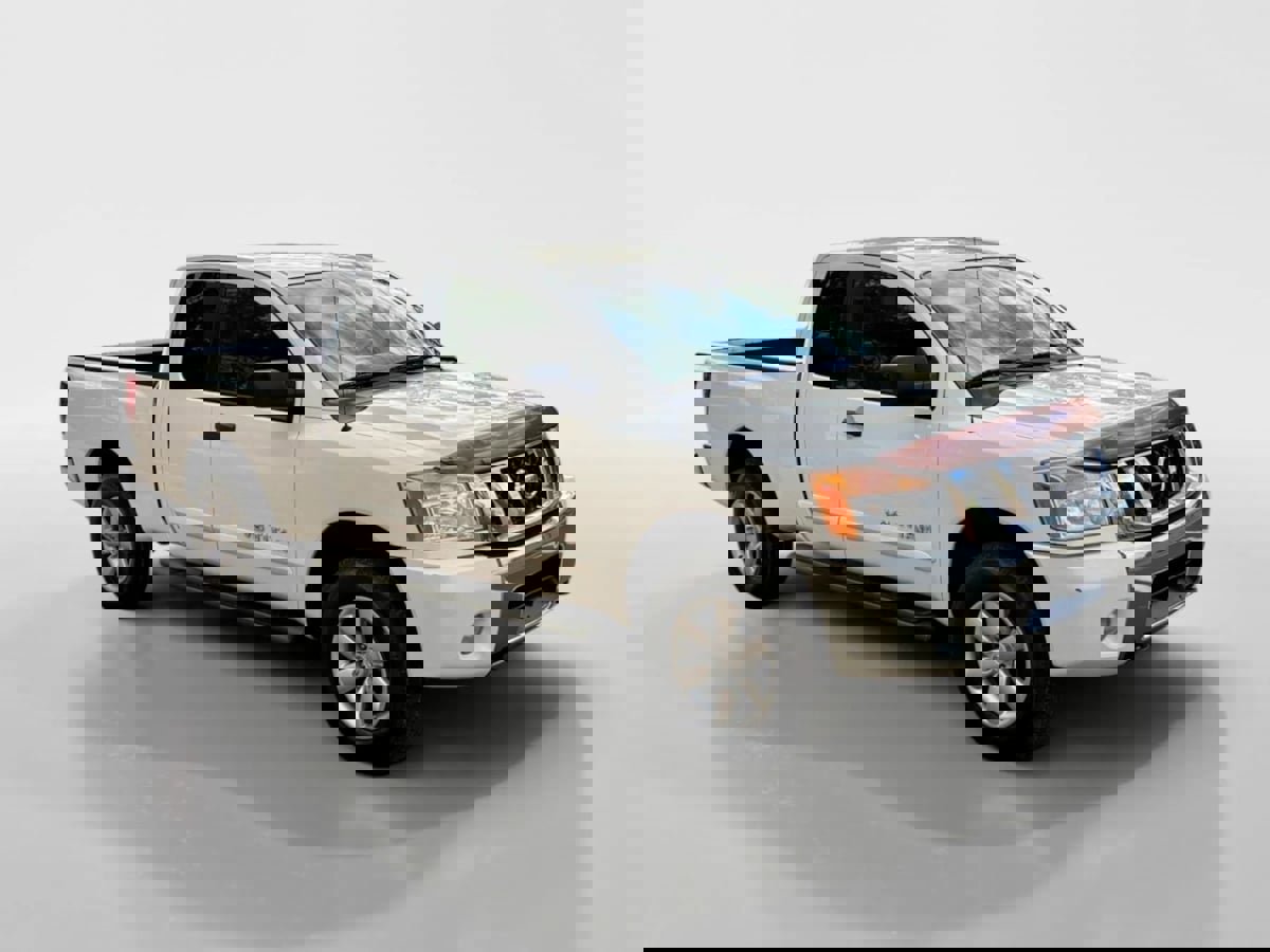 Used 2014 Nissan Titan SV w/ SV Value Truck Package image 7