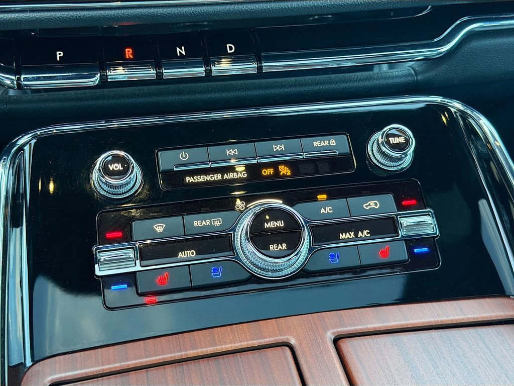 Used 2023 Lincoln Navigator Reserve image 40