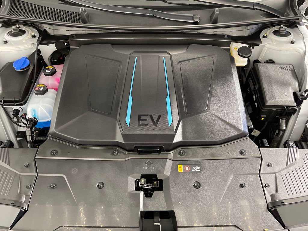 Certified 2024 Hyundai Ioniq 5 SEL RWD image 9