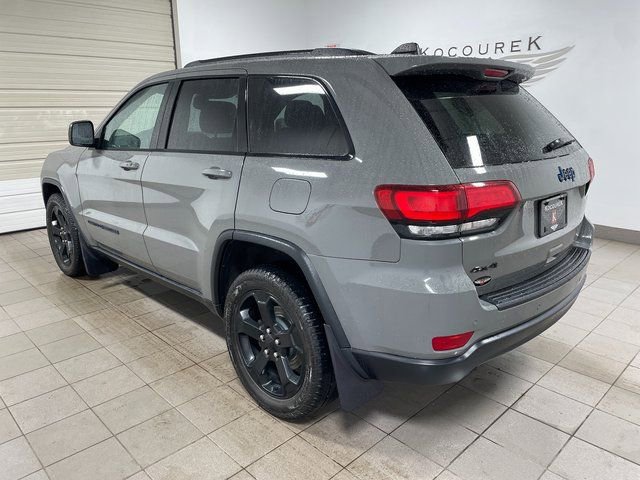 Used 2019 Jeep Grand Cherokee Laredo AWD/4WD image 4
