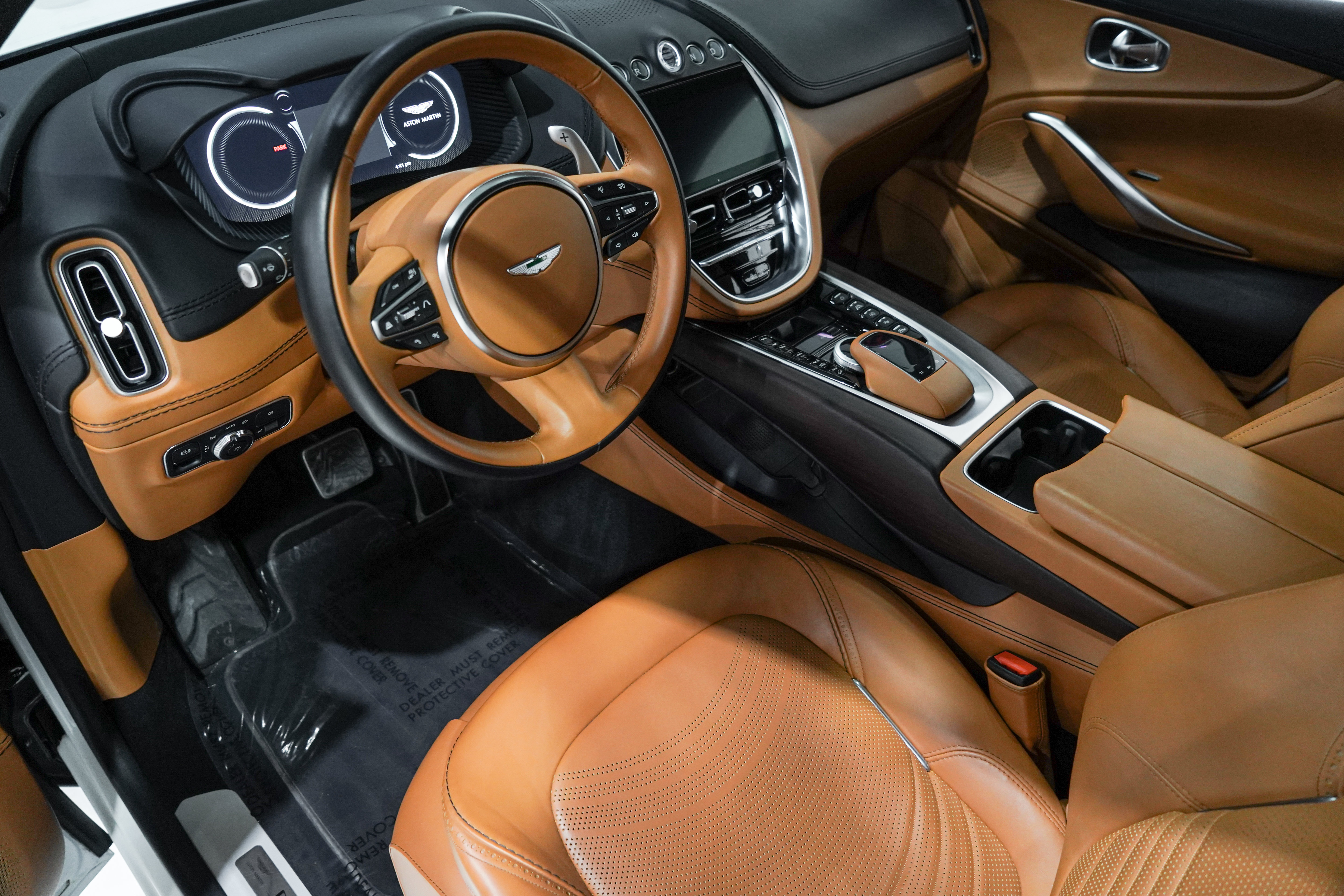 Used 2022 Aston Martin DBX AWD/4WD image 2