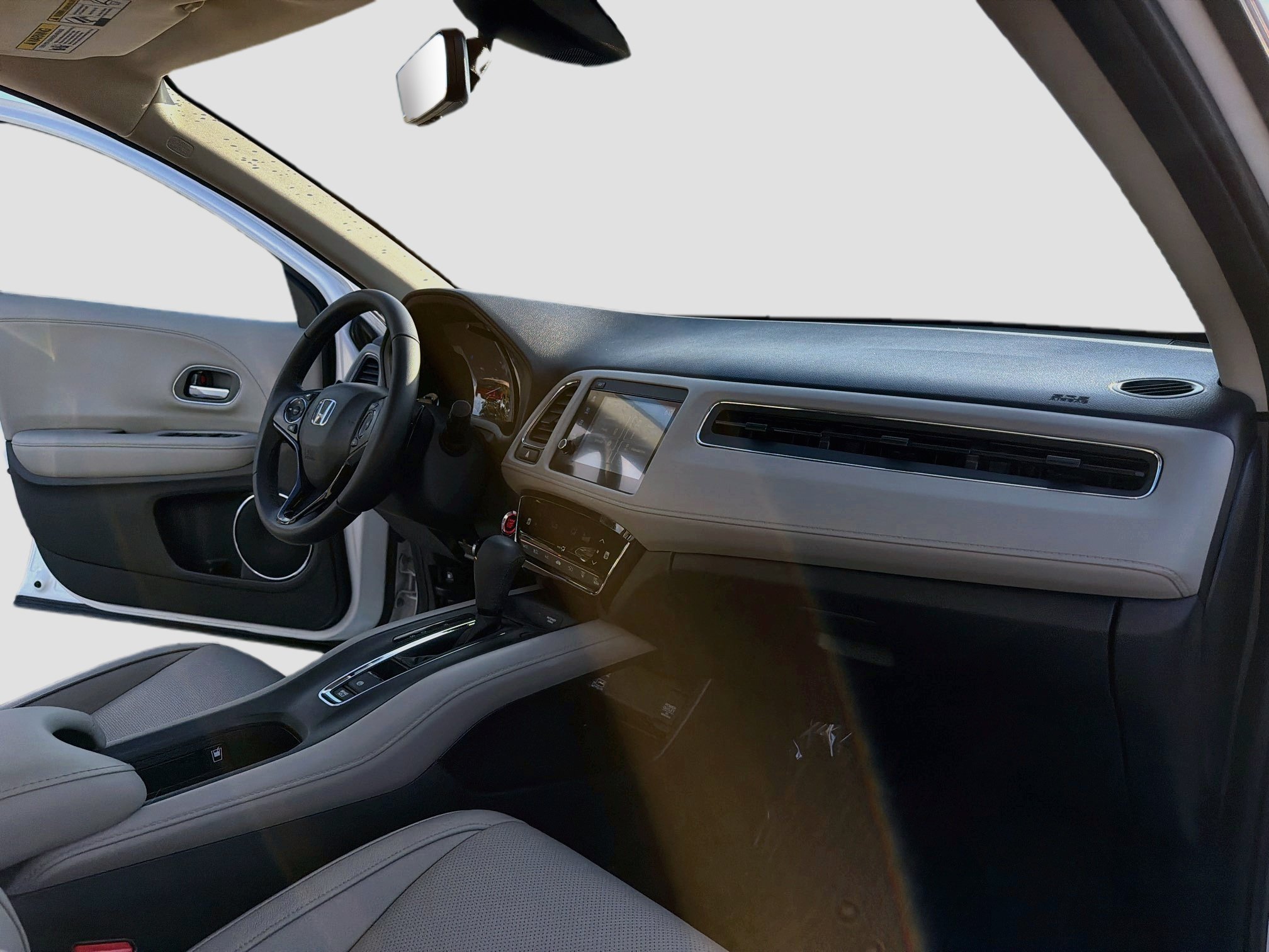 Used 2020 Honda HR-V Touring image 11