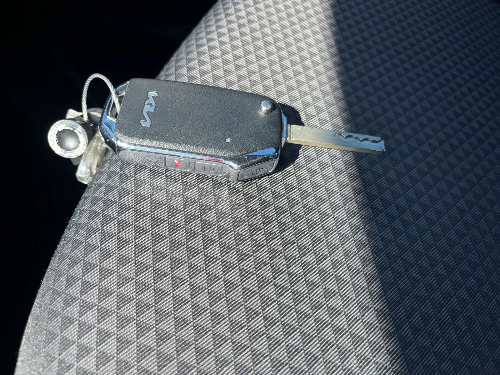 Used 2025 Kia Soul LX w/ LX Technology Package FWD image 20
