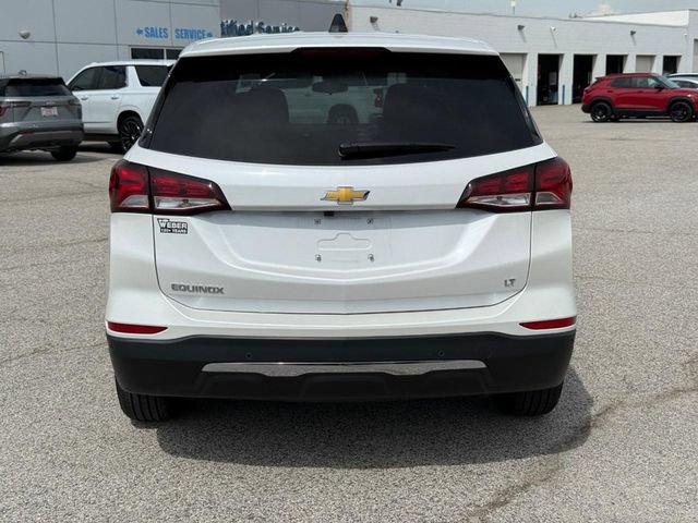 Used 2024 Chevrolet Equinox LT w/ LPO, Floor Liner Package FWD image 4