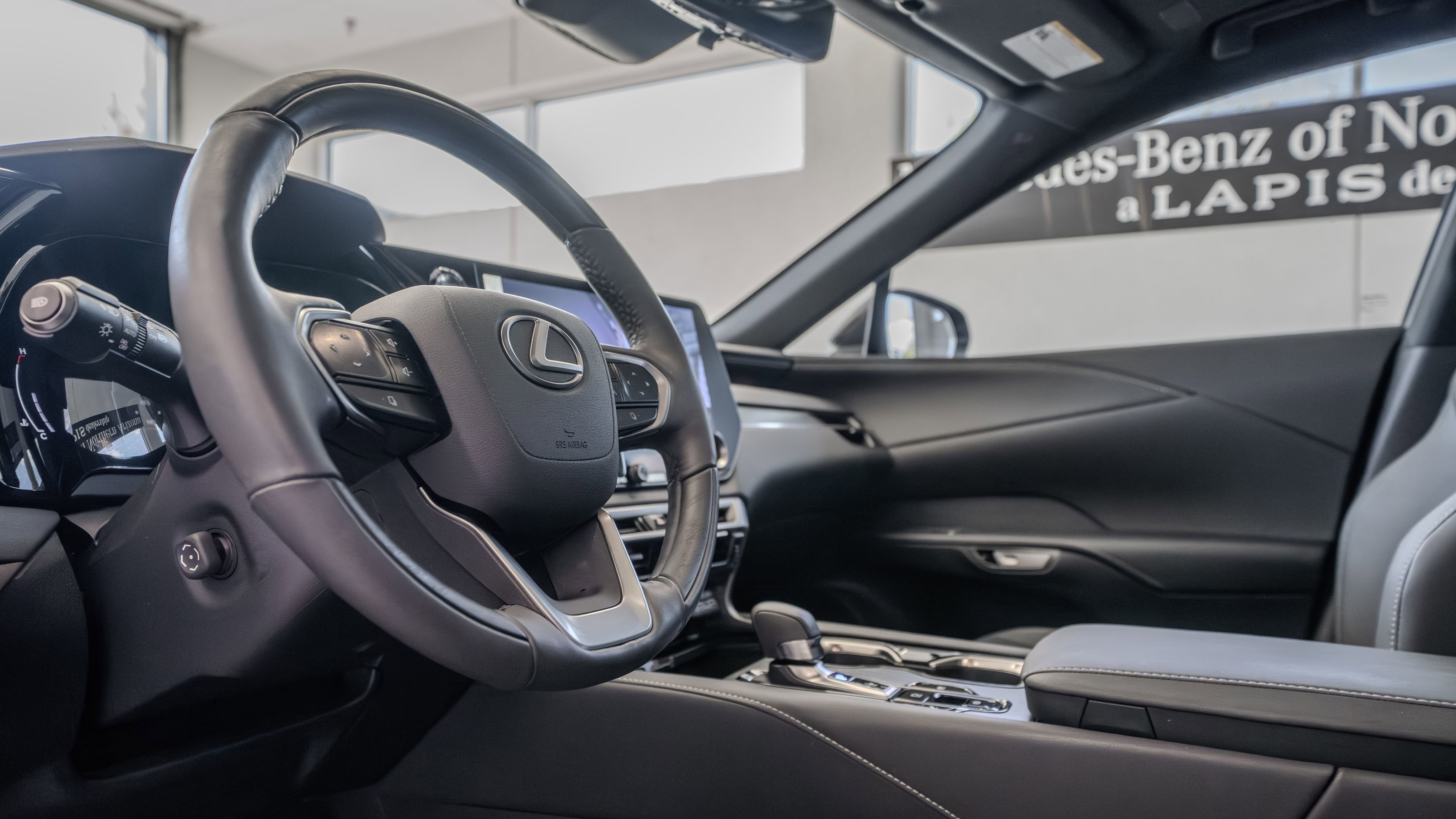 Used 2024 Lexus RX 350 w/ Convenience Package AWD/4WD image 7