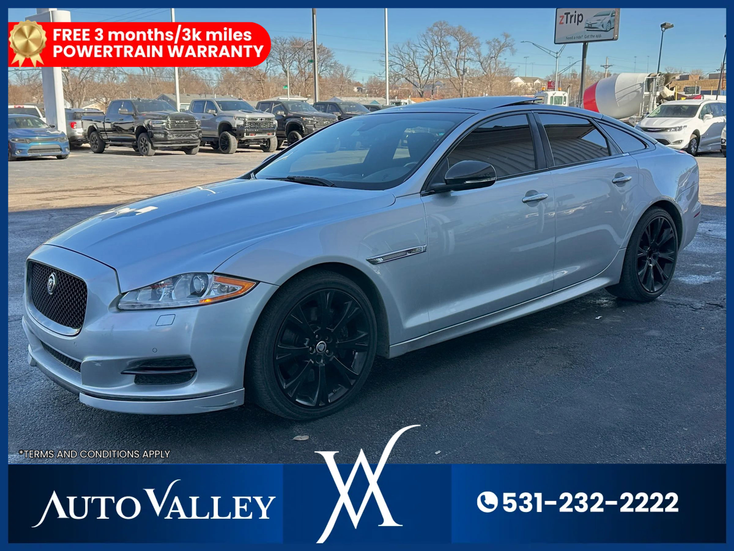 Used 2015 Jaguar XJ AWD image 3