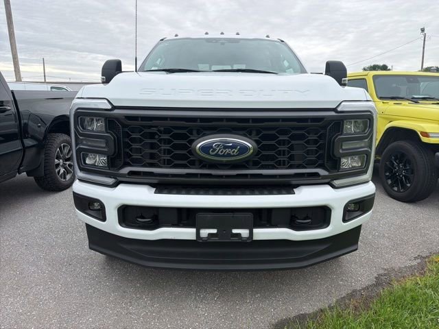 Used 2023 Ford F250 XL w/ STX Appearance Package AWD/4WD image 2