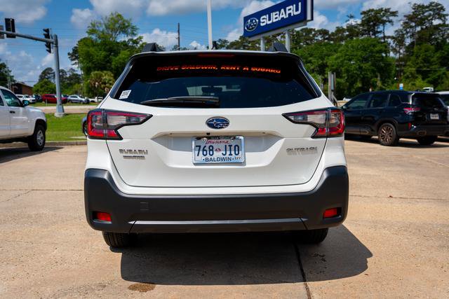 Certified 2025 Subaru Outback Premium AWD/4WD image 5