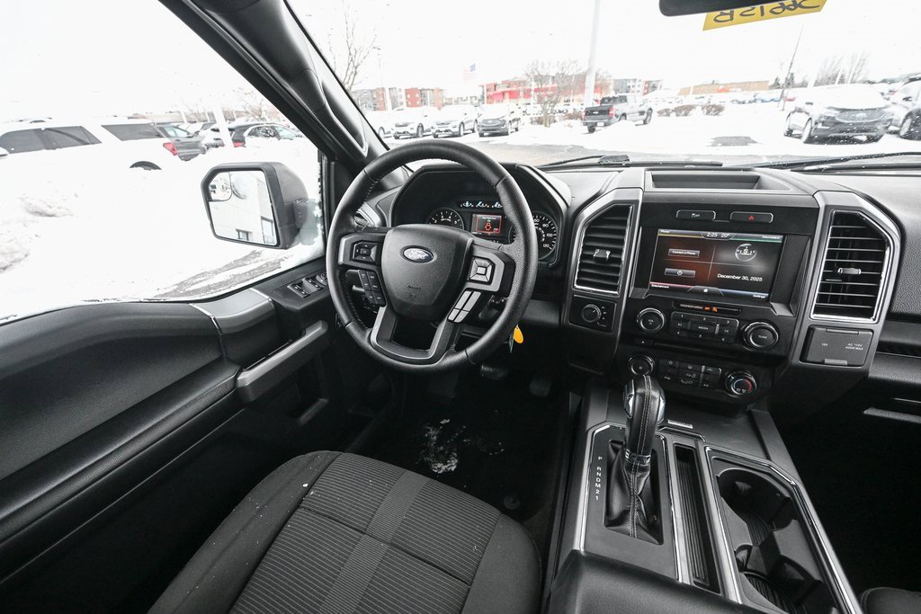 Used 2015 Ford F150 XLT w/ Equipment Group 302A Luxury image 31