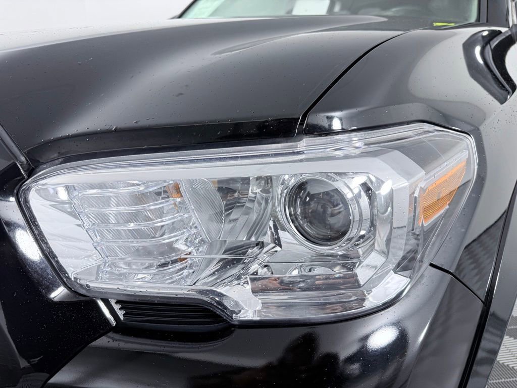 Used 2023 Toyota Tacoma SR5 w/ Technology Package image 26