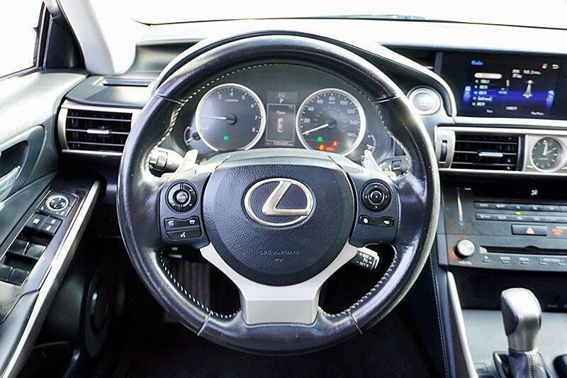 Used 2016 Lexus IS 200t RWD image 21