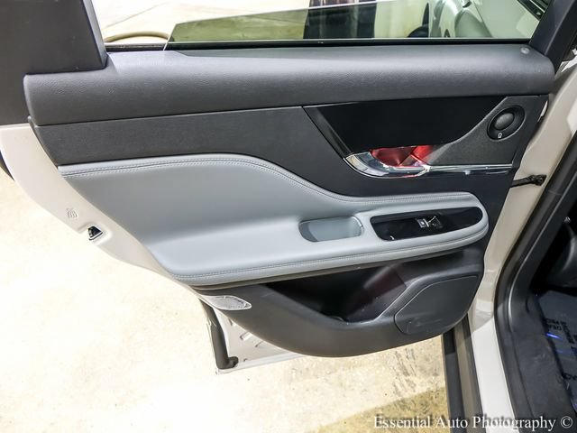 Used 2021 Lincoln Corsair Grand Touring w/ Equipment Group 301A AWD/4WD image 22