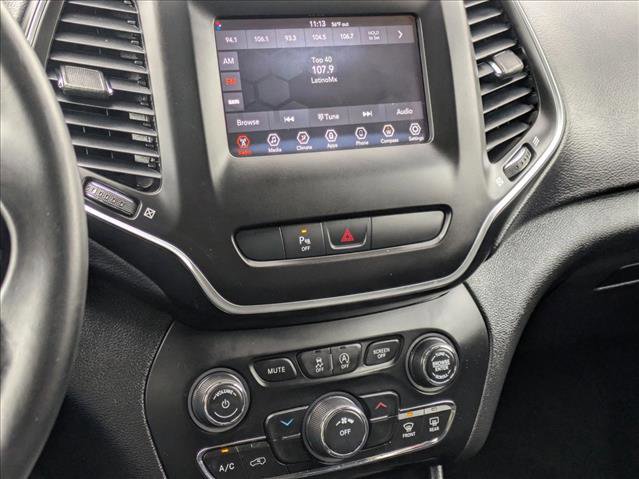 Used 2020 Jeep Cherokee Latitude Plus image 13