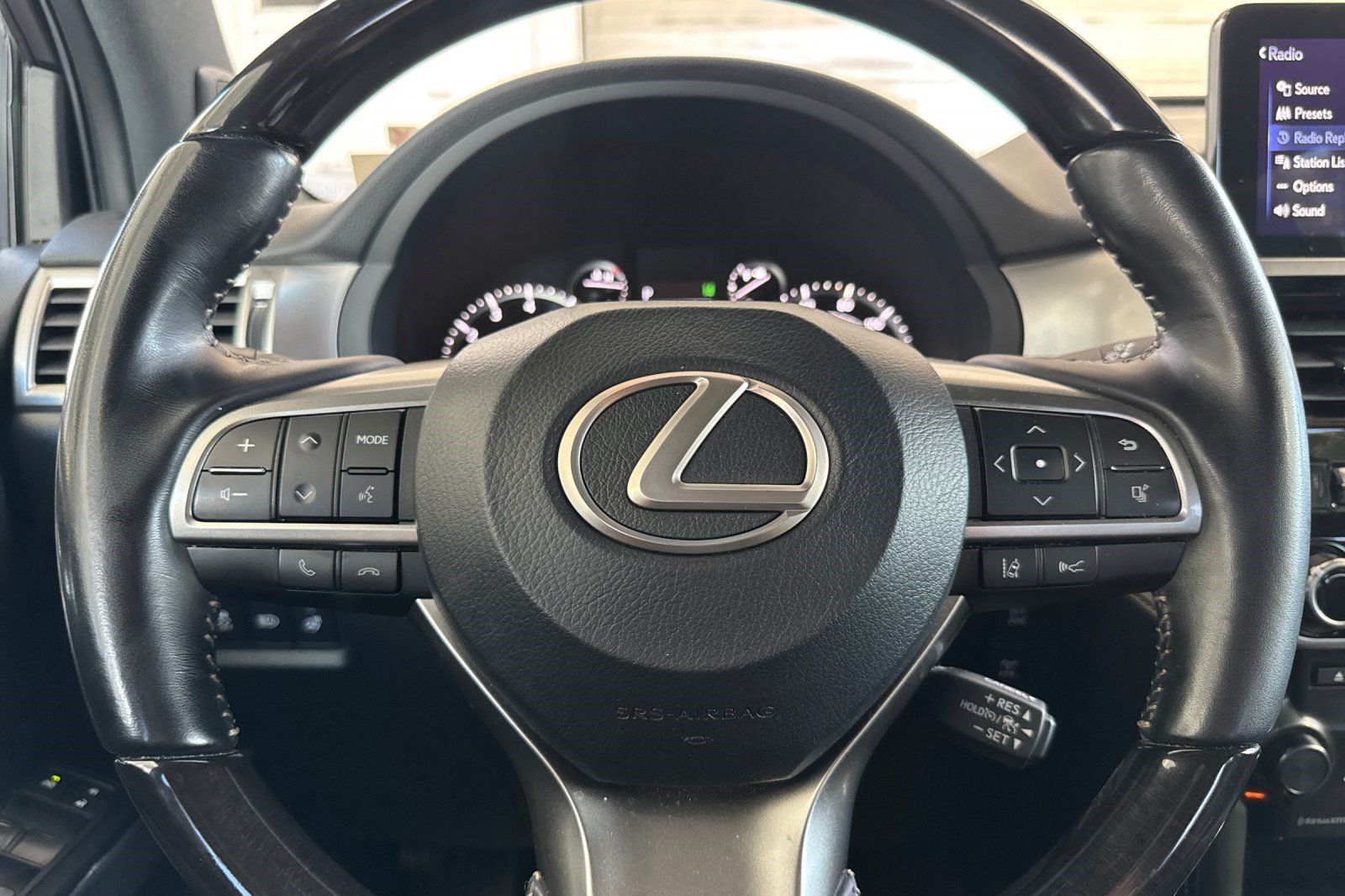 Certified 2023 Lexus GX 460 Premium w/ Premium Plus Package AWD/4WD image 31