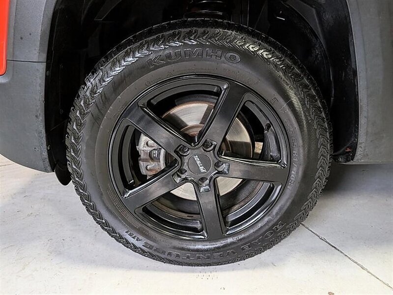 Used 2017 Jeep Renegade Sport w/ Power & Air Group FWD image 15