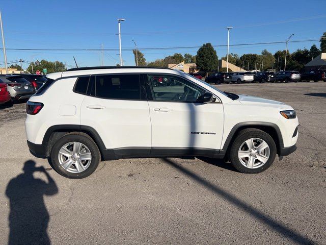 Used 2022 Jeep Compass Latitude image 6