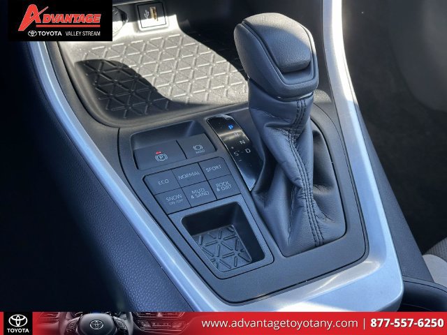 Used 2024 Toyota RAV4 XLE w/ Weather Package AWD/4WD image 36